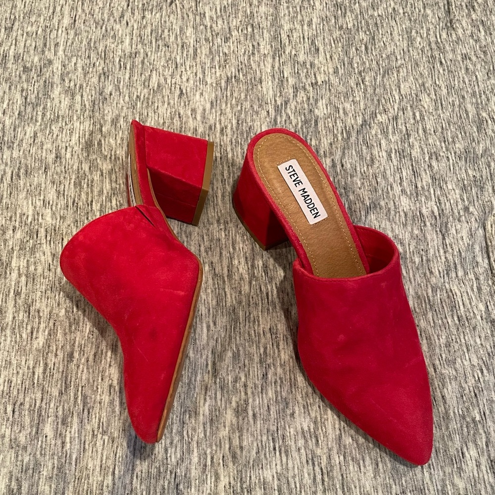 Steve Madden Block Heel Red Suede Slides 6.5 - image 1